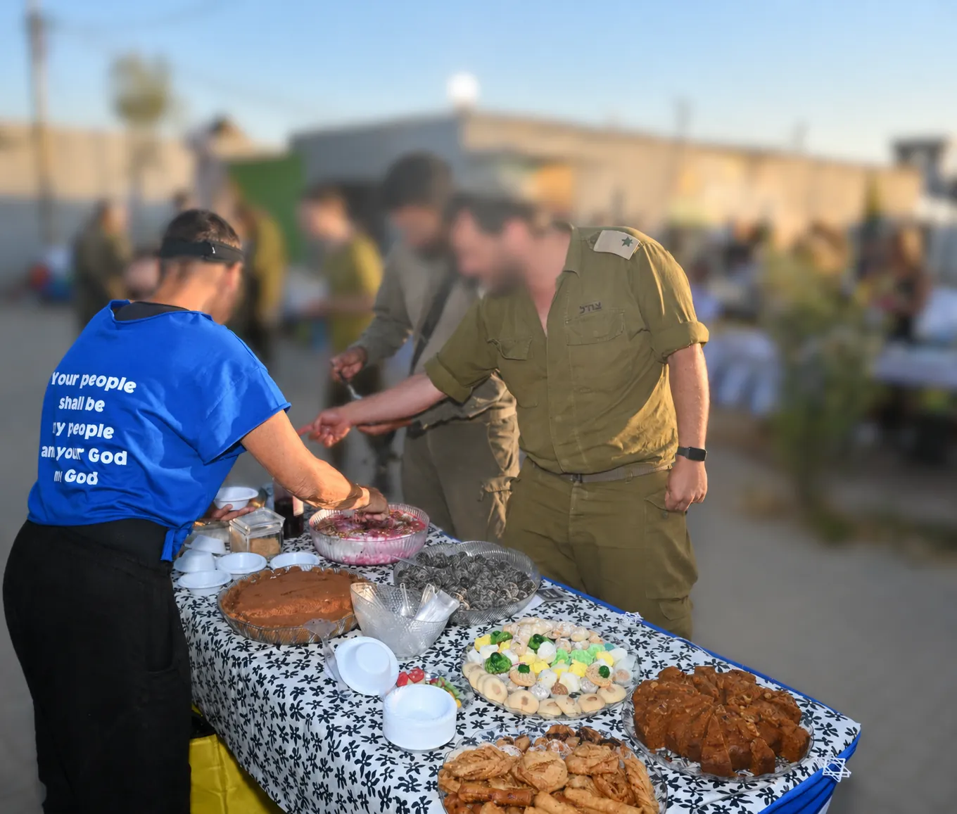 Desserts and treats at a field event